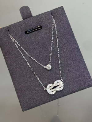 Necklace & Jewellery